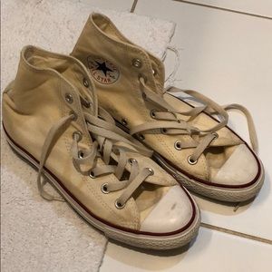 Cream converse